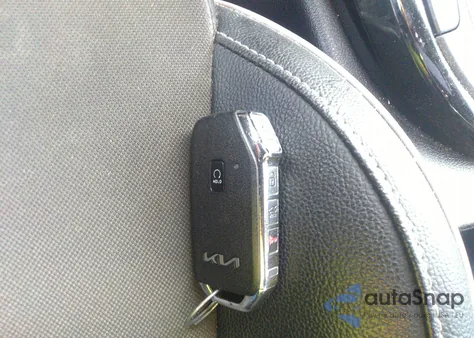 2023 Kia Forte Gt Line z USA, uszkodzony, nr VIN 3KPF54AD4PE588989